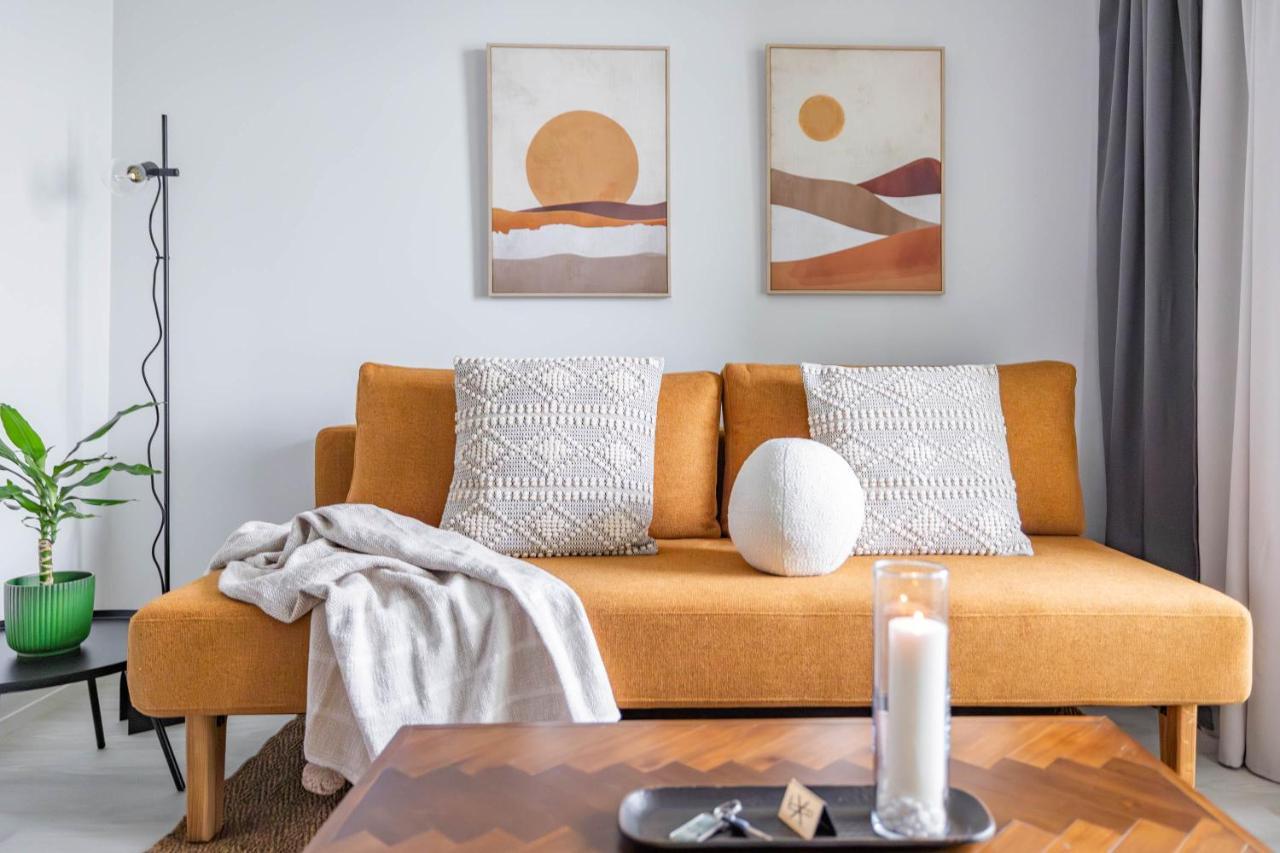 Arctic Golden Sun City Suite Rovaniemi Bagian luar foto
